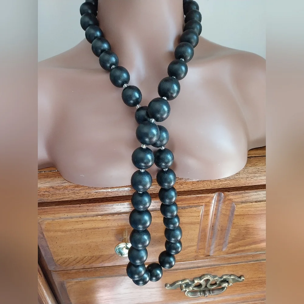 Wood Black Beaded Necklace - Picture 3 of 9